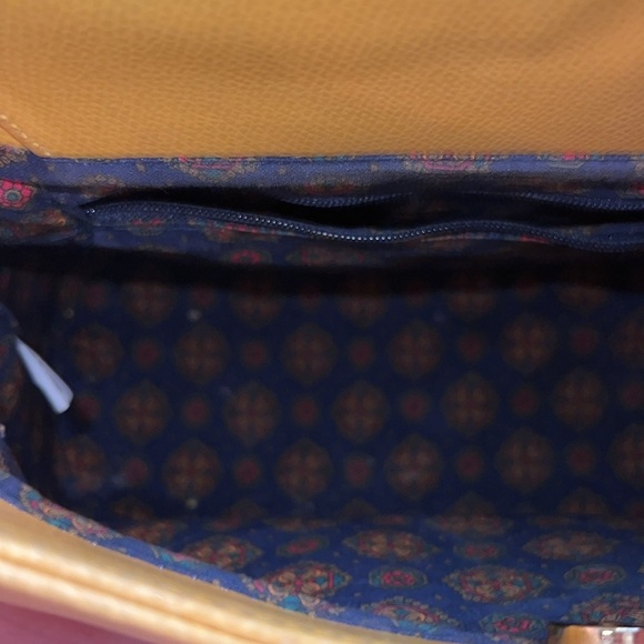 Laurence. C yellow shoulder bag NWOT - Picture 12 of 15